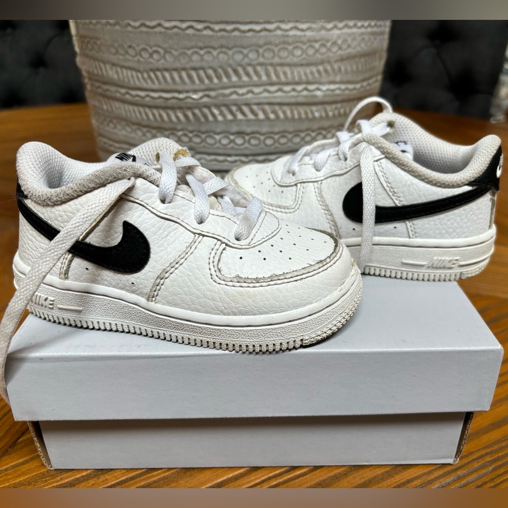 Nike Air Force 1